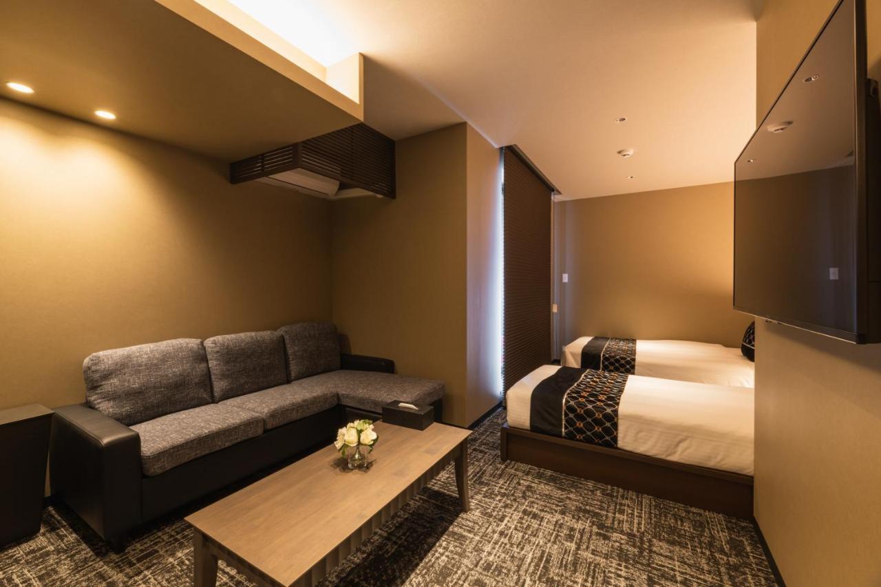 Grand Base Kagoshima Chuo Apart otel Dış mekan fotoğraf